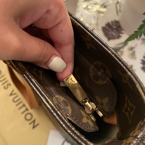 🎀 SOLD 🎀 Louis Vuitton Luco Tote - Picture 8 of 9